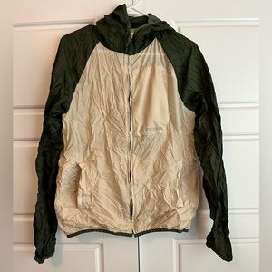 Cotopaxi Paray Packable windbreaker